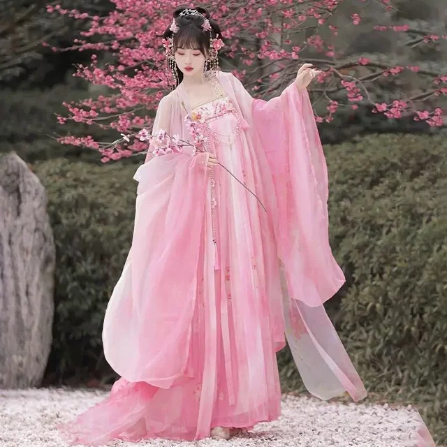 ชุดจีนโบราณ