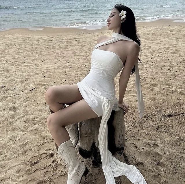 ชุดเดรสสีขาว สวย แซ่บ thumbnail 3