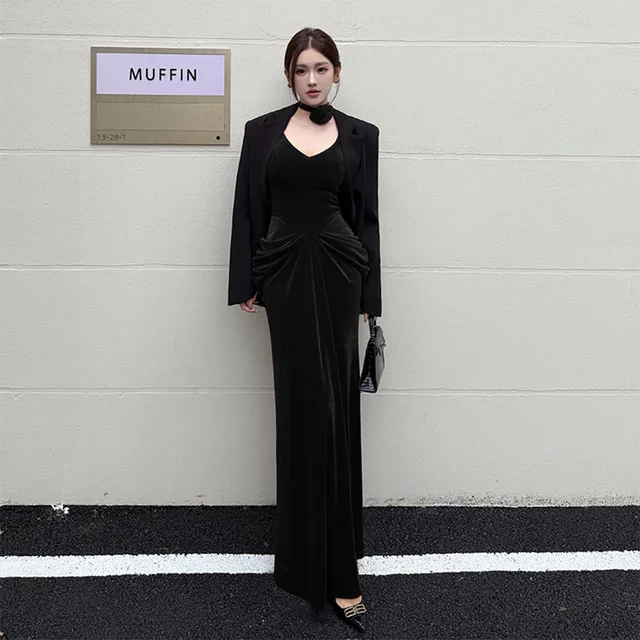 YUANLI SELECT TW เดรสดำหรูเซ็กซี่เข้ารูป (alternate)
