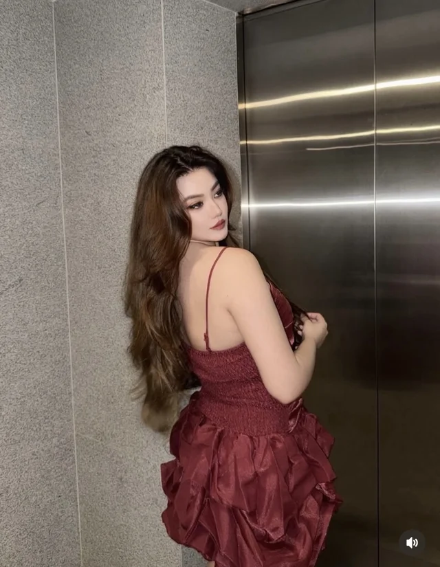 Valentine Collection เดรสไหมแก้ว ผ้าหนาแต่งสมอคหลังอย่างดี ใส่ออกงานได้บ่อย  thumbnail 4