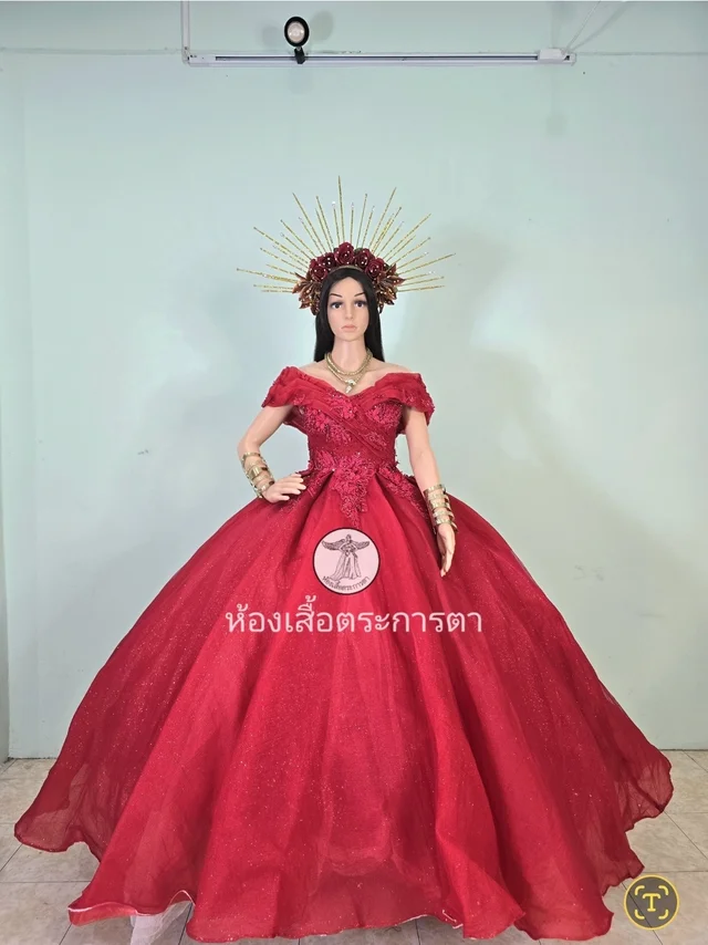 ชุดสุ่ม สีเเดง