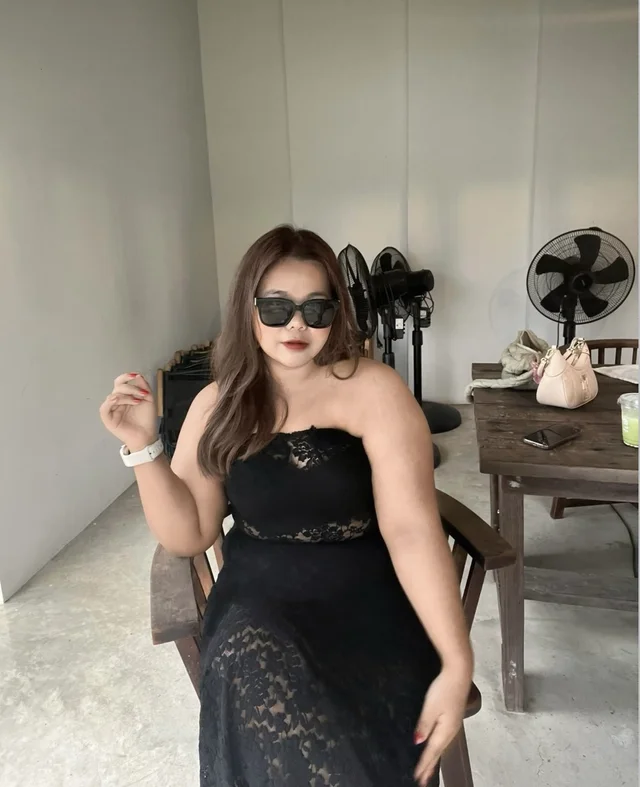 ชุดเดรส บอดี้คอน เปิดไหล่ ซีทรู ลูกไม้ sexy thumbnail 3