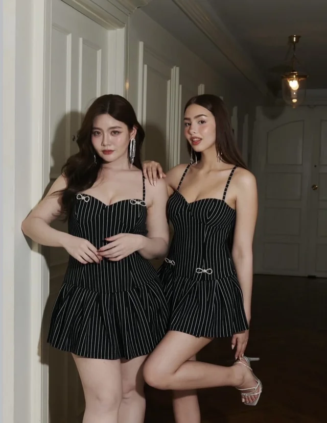 Deep Down Dress ชุดเดรสสีดำลายทาง (alternate)