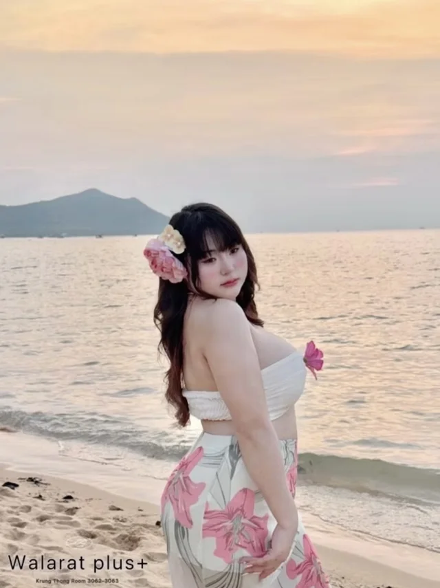 ชุดเซททะเล  สวยมาก ผ้าพริ้วๆ  ดอกไม้ติดผม หรือติดตรงไหนก็ได้เลย ดีไซน์สุดเก๋ ใครมีแพลนไปทะเลต้องจัด thumbnail 4