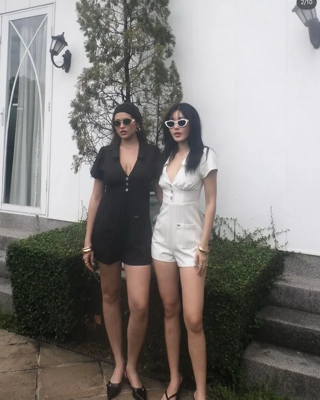 MESKMUSE จั้มสูทลายทางขาวหรู น่ารักเซ็กซี่ Short Jumpsuit thumbnail 3