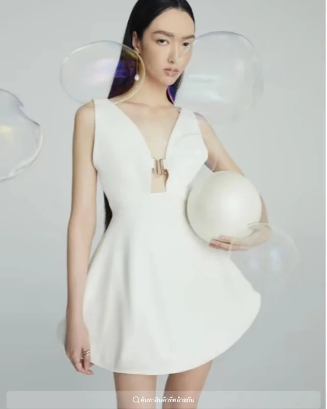 MISS MODERN เดรสคอวีสีขาว หรูหวานเรียบแพง Mini Dress thumbnail 4