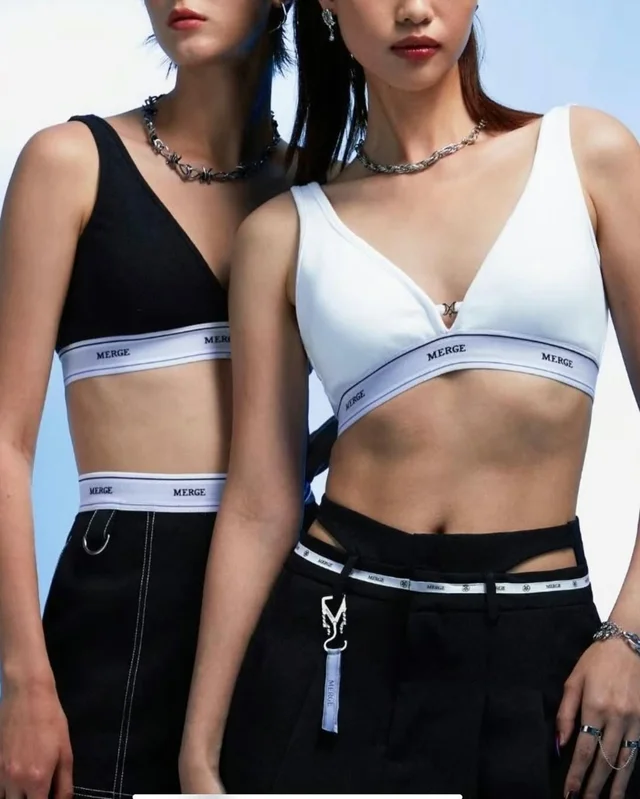 MERGE สปอร์ตบราเอวลอยสีดำ เท่แซ่บสายสปอร์ต Bra Top thumbnail 5