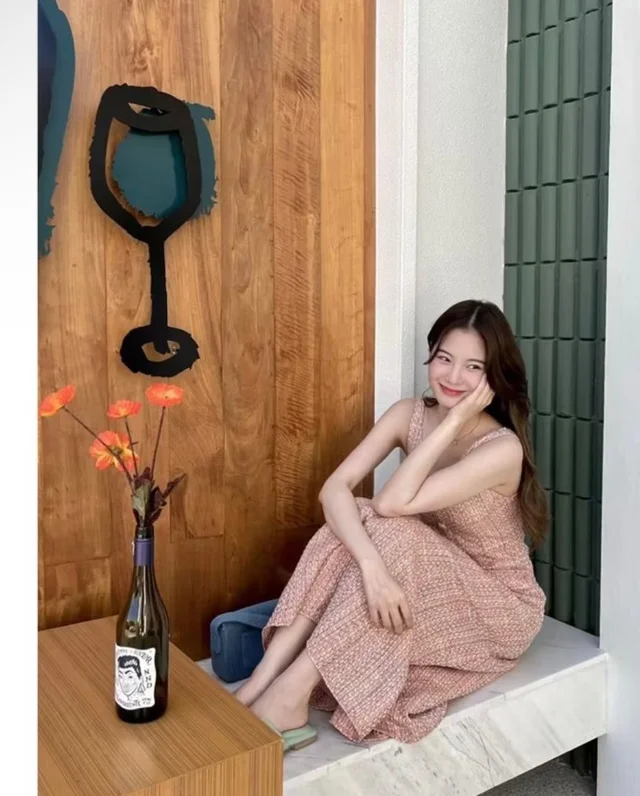 LOOKBOOK เดรสยาวสายหวาน ลุคคุณหนูละมุน (alternate)