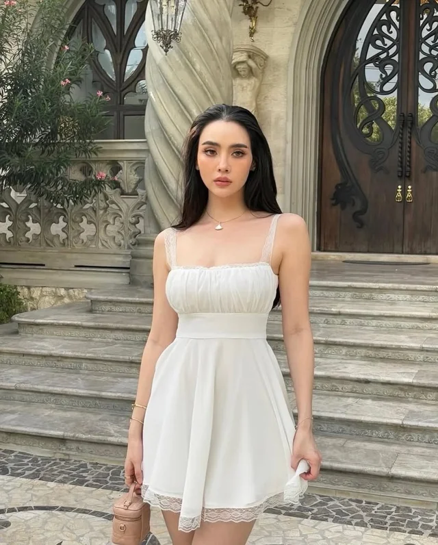 KIMBER เดรสสายเดี่ยวสีขาว หวานหรูคุณหนู thumbnail 3