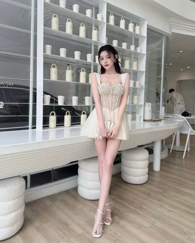 MISSHERCO เดรสสายเดี่ยวลูกปัดหรู วิ้งคุณหนู thumbnail 3