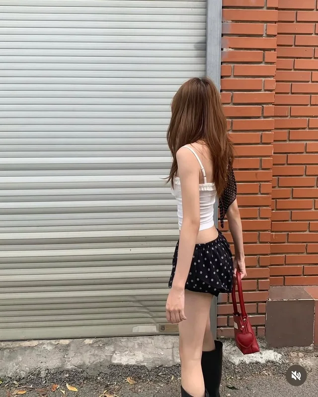 TWENTI ลุคสาวแซ่บทูพีซสุดคิ้วท์ thumbnail 4