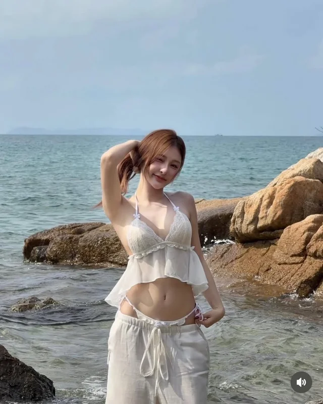 GILTMON  เซ็ตสายเดี่ยวลูกไม้โทนครีมละมุน Beach Chill Set thumbnail 3
