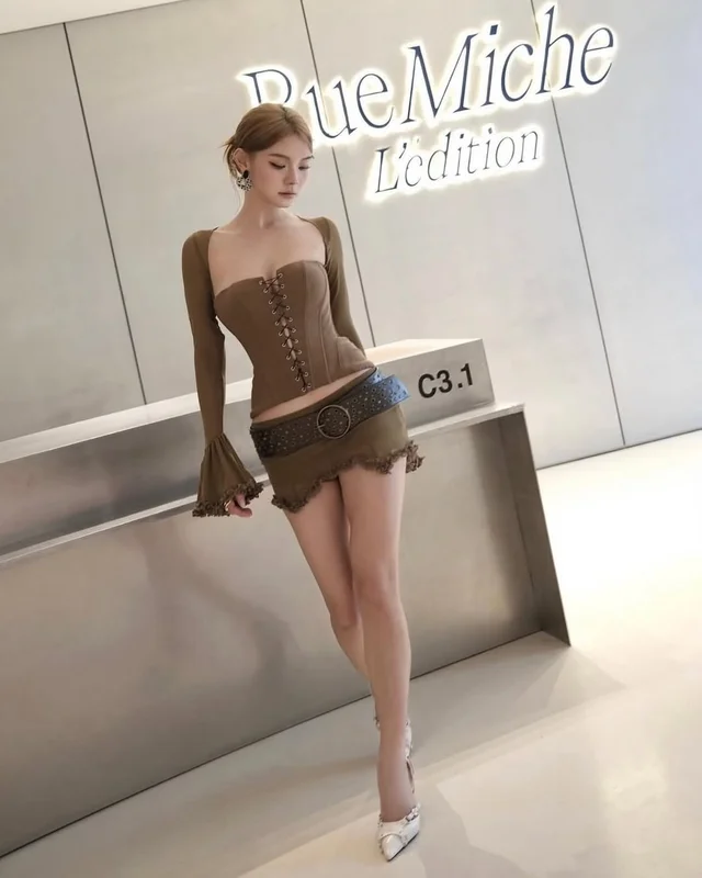 TISCI  เซ็ตคอร์เซ็ทสายแฟสุดแซ่บ Brown Corset Set thumbnail 4