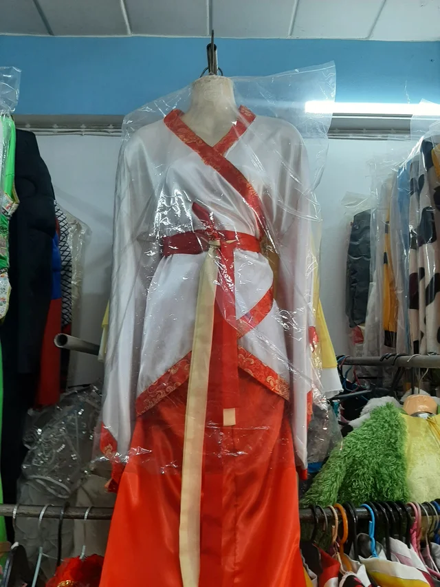 คอสเพลย์จีน สีขาว แดง