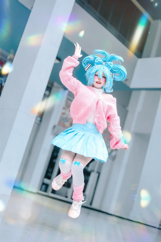MIKU CINNAMON สาวน้อยคอสเพลย์น่ารัก ชินนาม่อนโรล thumbnail 4