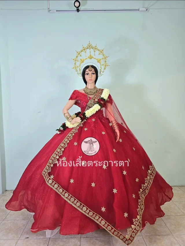 ชุดสุ่ม สีเเดงตรีมอินเดีย