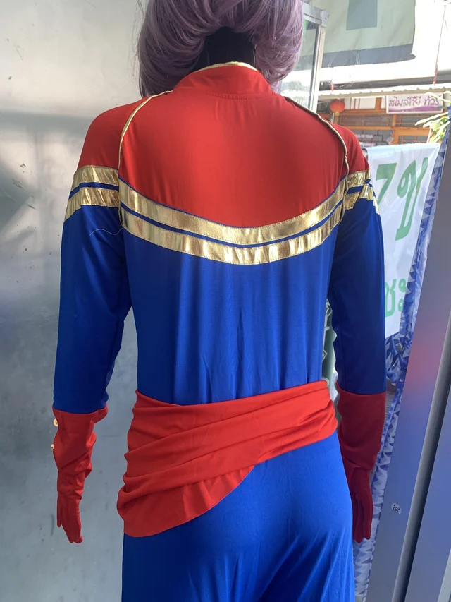 Captain Marvel thumbnail 4