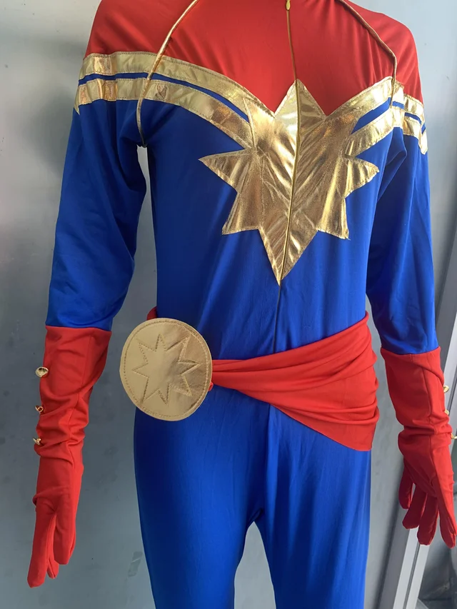 Captain Marvel thumbnail 5