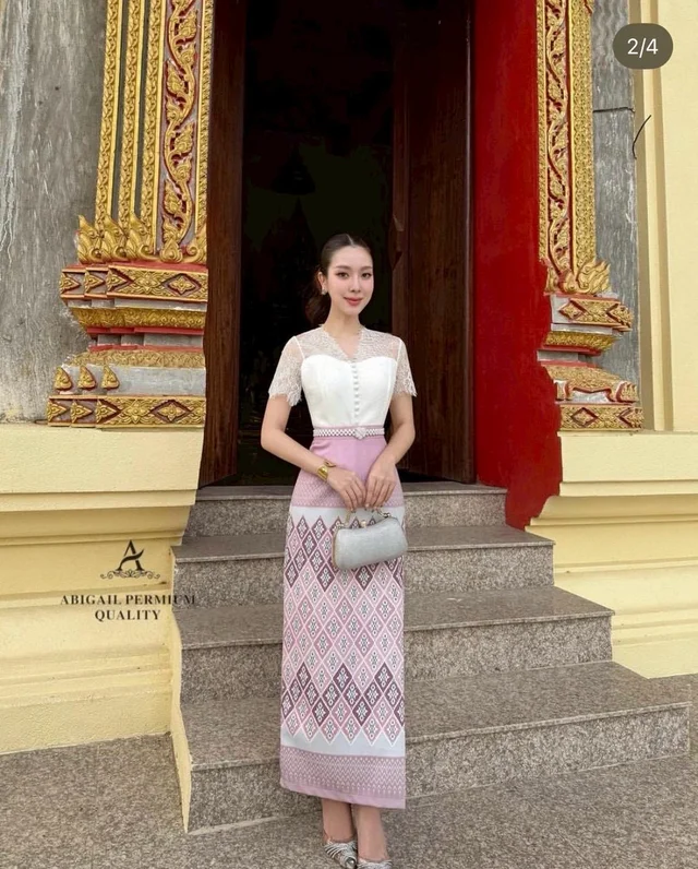 Abigail ชุดไทยประยุกต์โทนชมพู-ขาว ลูกไม้แขนสั้น thumbnail 4