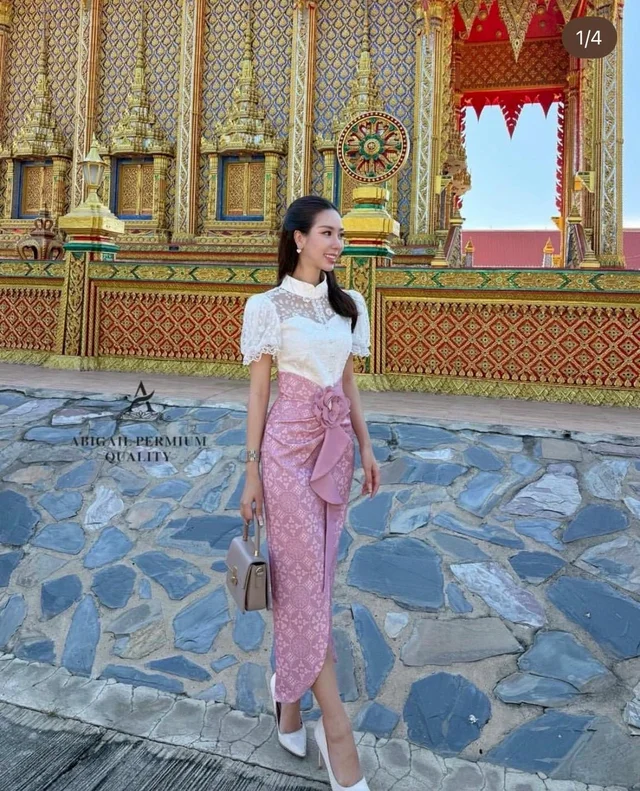 CHERISH ชุดไทยประยุกต์โทนขาว–กรม ลูกไม้แขนสั้น