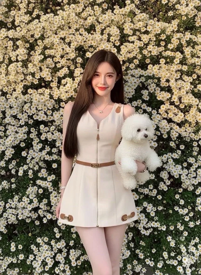 ATN เดรสซิปหน้าสีครีมลุคคุณหนู เรียบหรูดูแพง thumbnail 4