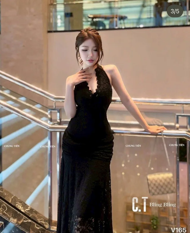 LA BEAUTY เดรสราตรียาวสีดำลูกไม้ปลายกระโปรง ลุคหรูเซ็กซี่ thumbnail 4