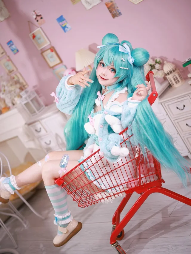 Miku Pompom