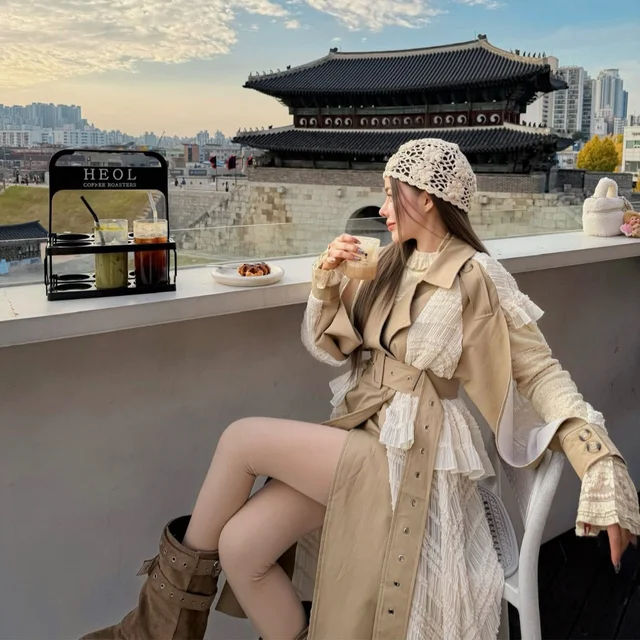 เสื้อโค้ทตัวยาวสีเบจแต่งผ้าพลีท Korean Beige Trench Coat (alternate)