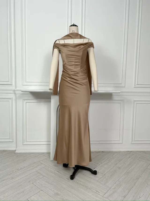 เดรสยาวสีทองแชมเปญเปิดไหล่ลุคเรียบหรู Champagne Drape Long Dress thumbnail 5