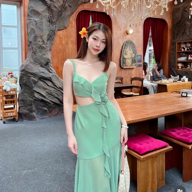 MISSCHIARA Alinda Green Two Piece Set (alternate)