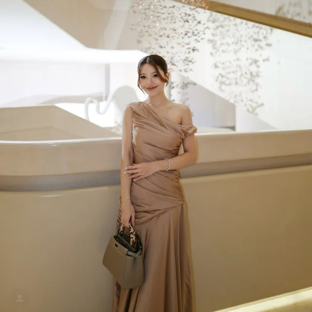 ชุดราตรี Pirunya LD18 One Shoulder Long Dress (alternate)