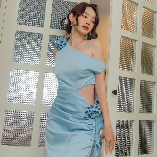 Firrr official One Shoulder Cutout Dress เดรสยาว (alternate)