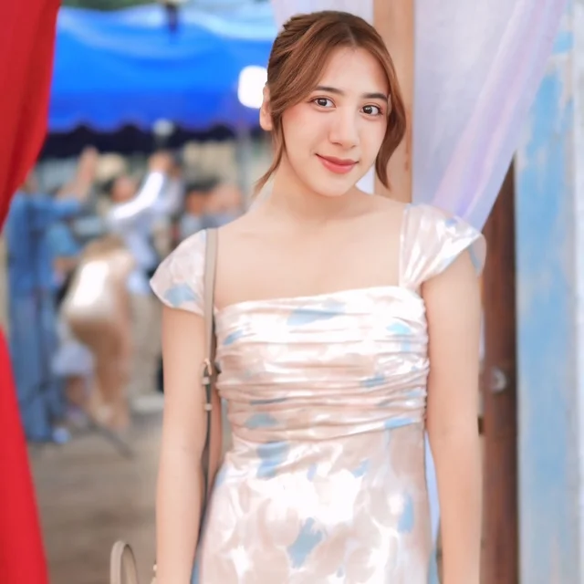 Pirunya Official Floral Midi Dress  thumbnail 4