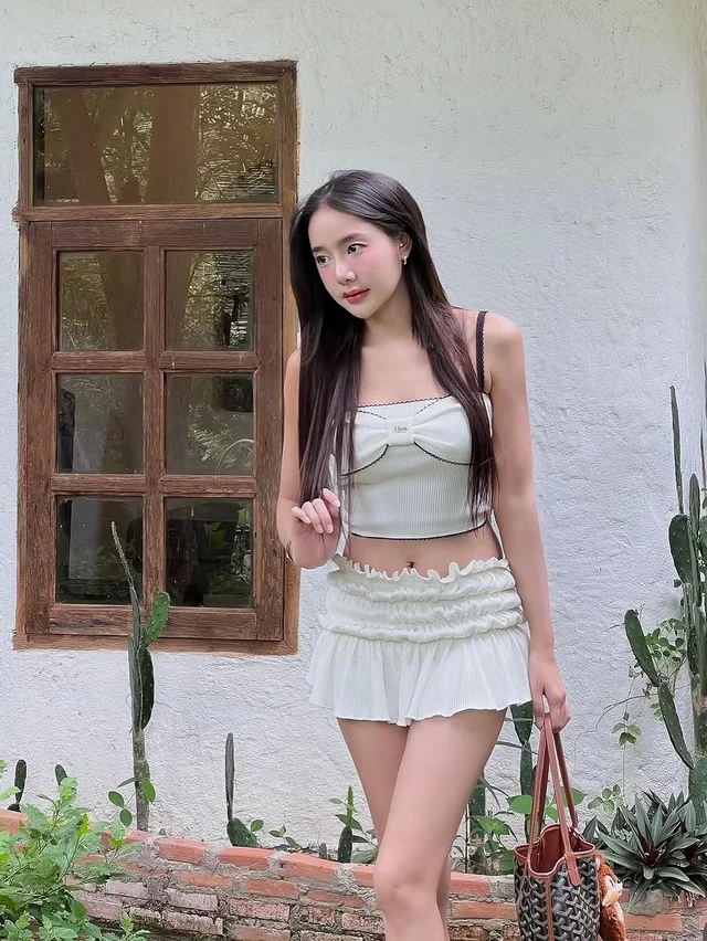 unigam official ชุดเซ็ตครอปท็อปและกระโปรงสั้น thumbnail 2