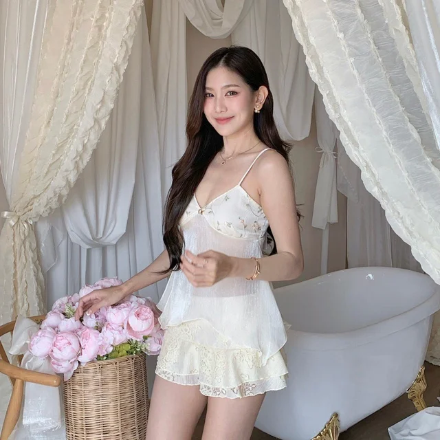 nicharisshop ชุดเซ็ตสายเดี่ยวและกระโปรงสั้น thumbnail 3