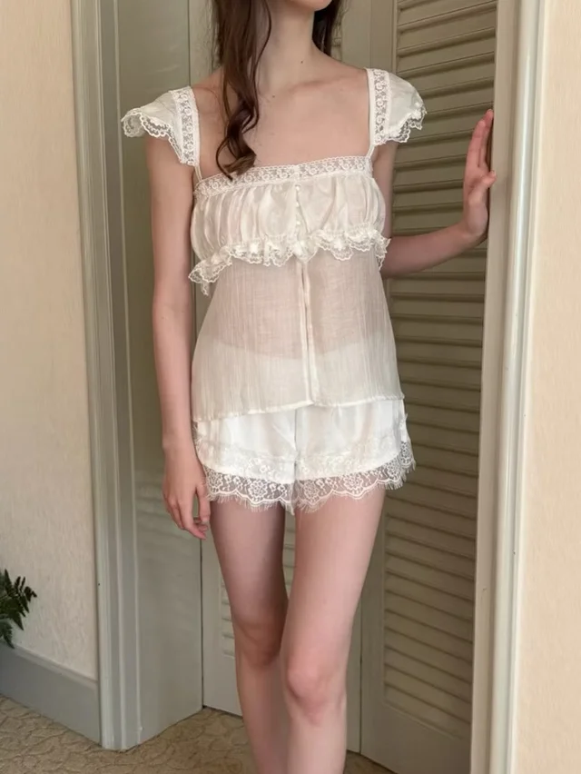 Hanna bgg เซ็ตขาวลูกไม้ระบายลุคหวานละมุน thumbnail 3