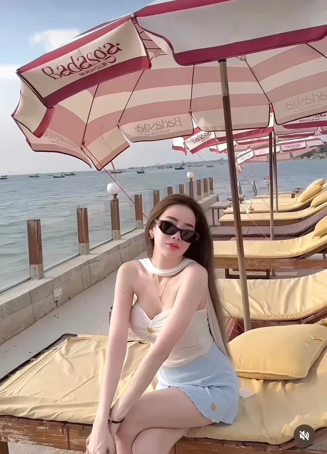 Beach Soft Nude Set (alternate)