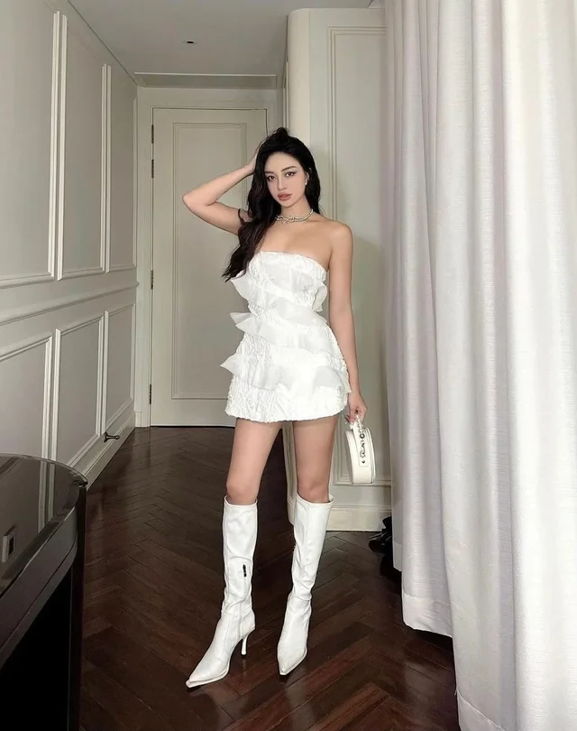 เดรสเกาะอกระบายหวานหรู Mini Dress thumbnail 4