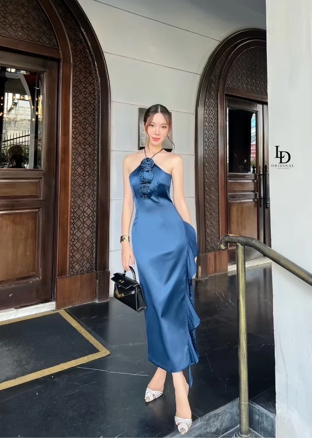 เดรสสายคล้องคอสีน้ำเงินหรูหวาน Long Dress thumbnail 2