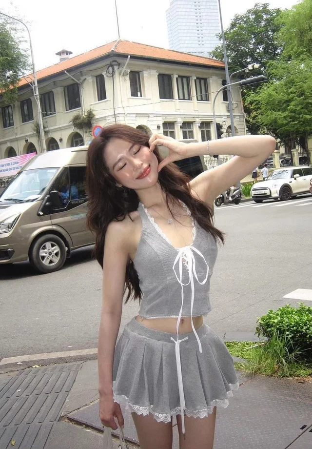 เซ็ตสายเดี่ยวเทาหวานน่ารัก Two-Piece Set thumbnail 2