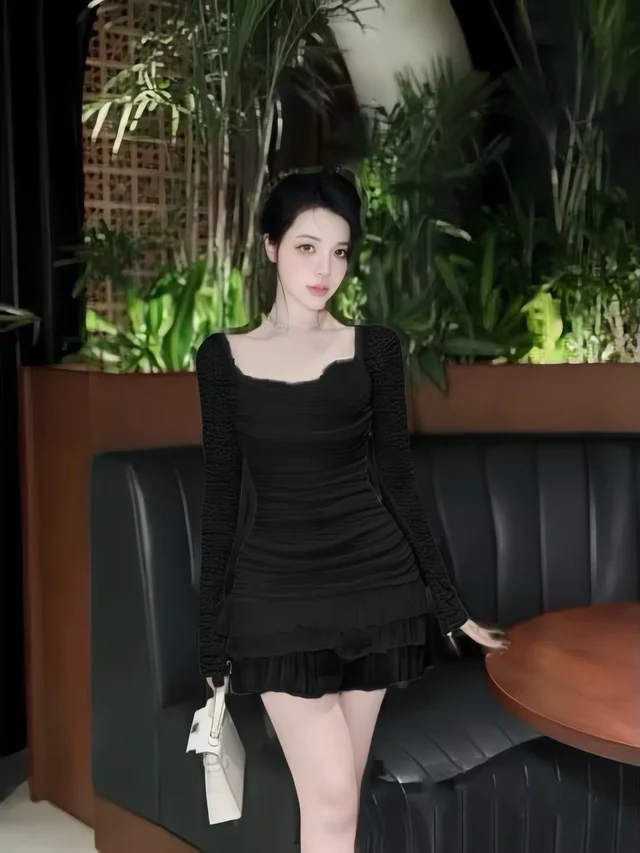 Black Lace Mini Dress thumbnail 4