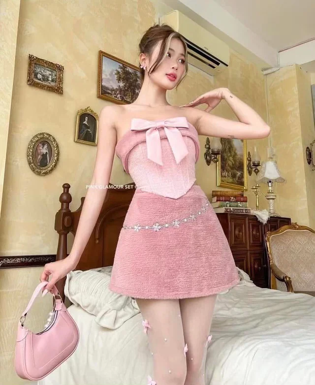 Sweet Pink Ribbon Dress thumbnail 2