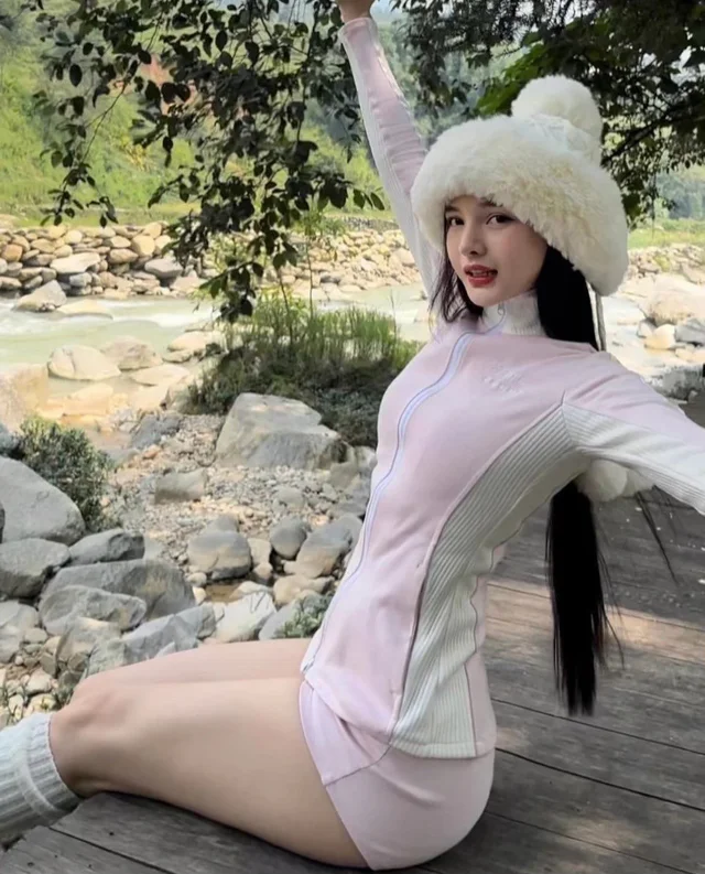 Pink Sporty Winter Dress Set