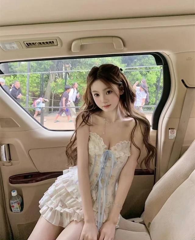 Sweet Ribbon Lace Dress thumbnail 2