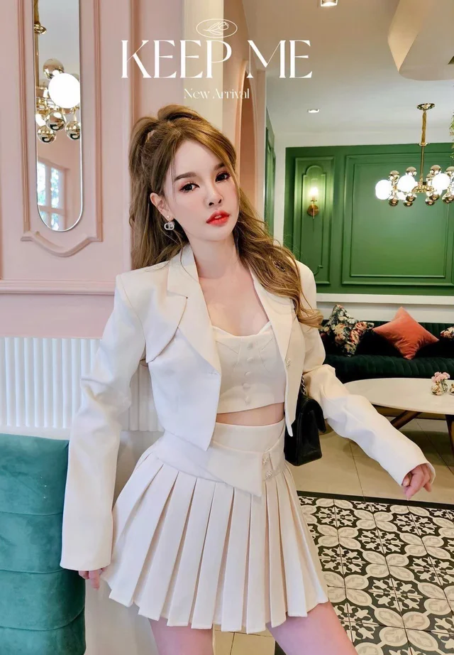 เซ็ตสูทกระโปรงครีมหรูหวาน Two-Piece Set