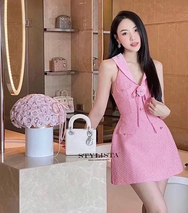 LISTA เดรสชมพูหวานหรู Elegant Mini Dress (alternate)