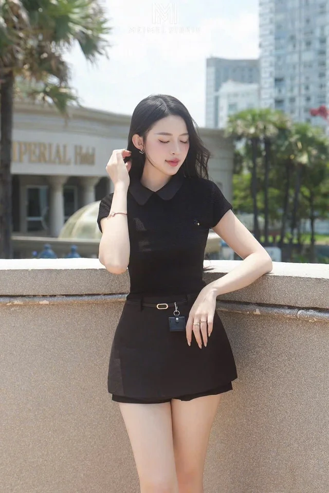 ชุดเดรสดำเรียบหรู สไตล์ผู้ดีโมเดิร์น