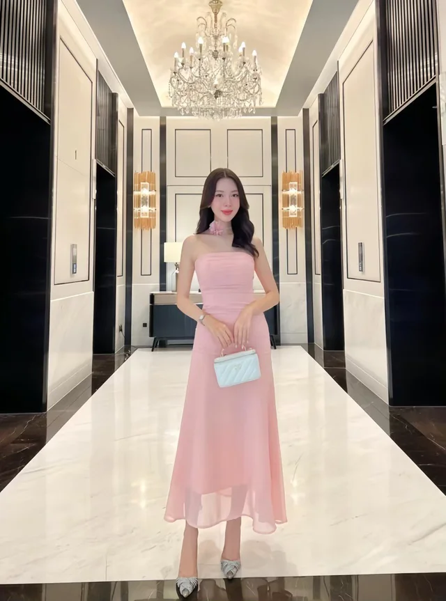 Sweet Pink Tube Maxi Dress (alternate)