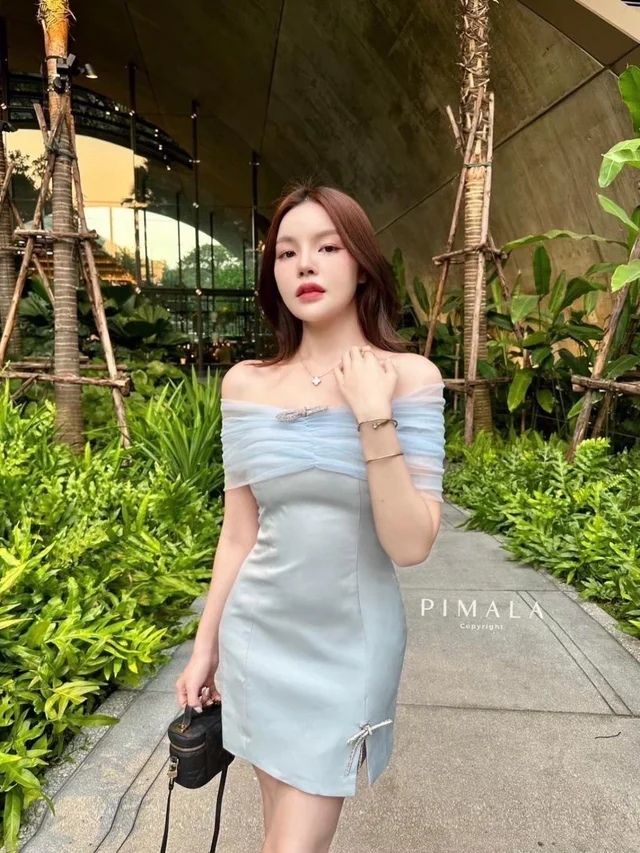 PIMA เดรสสายฝอหวานละมุน โทนฟ้าอ่อน (alternate)