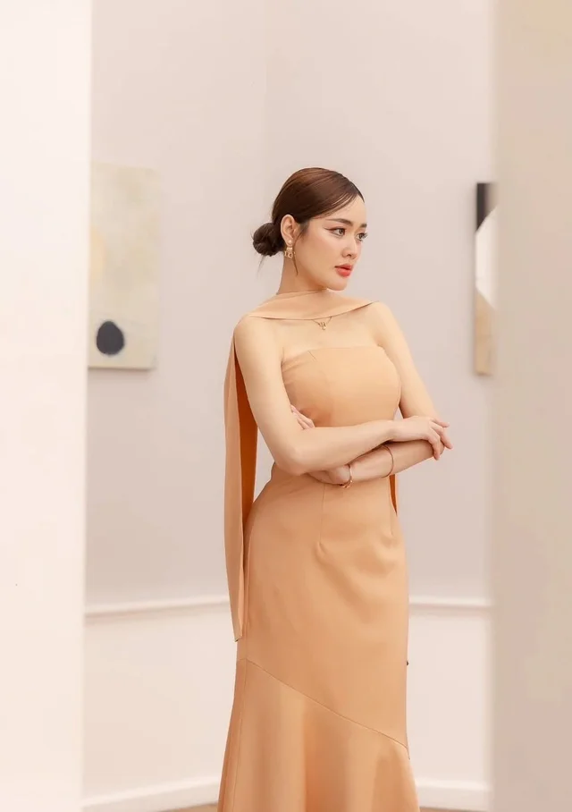 เดรสยาวโทนแชมเปญหรู Elegant Evening Dress thumbnail 2